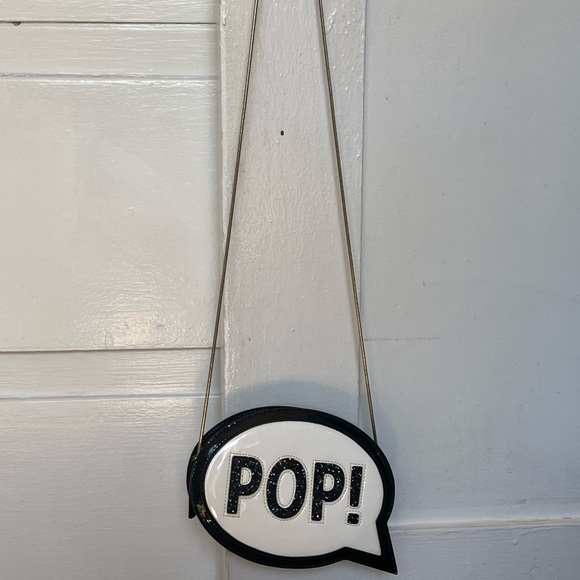 Kate Soade “POP!” Comic clutch.  Rare! - Picture 2 of 4